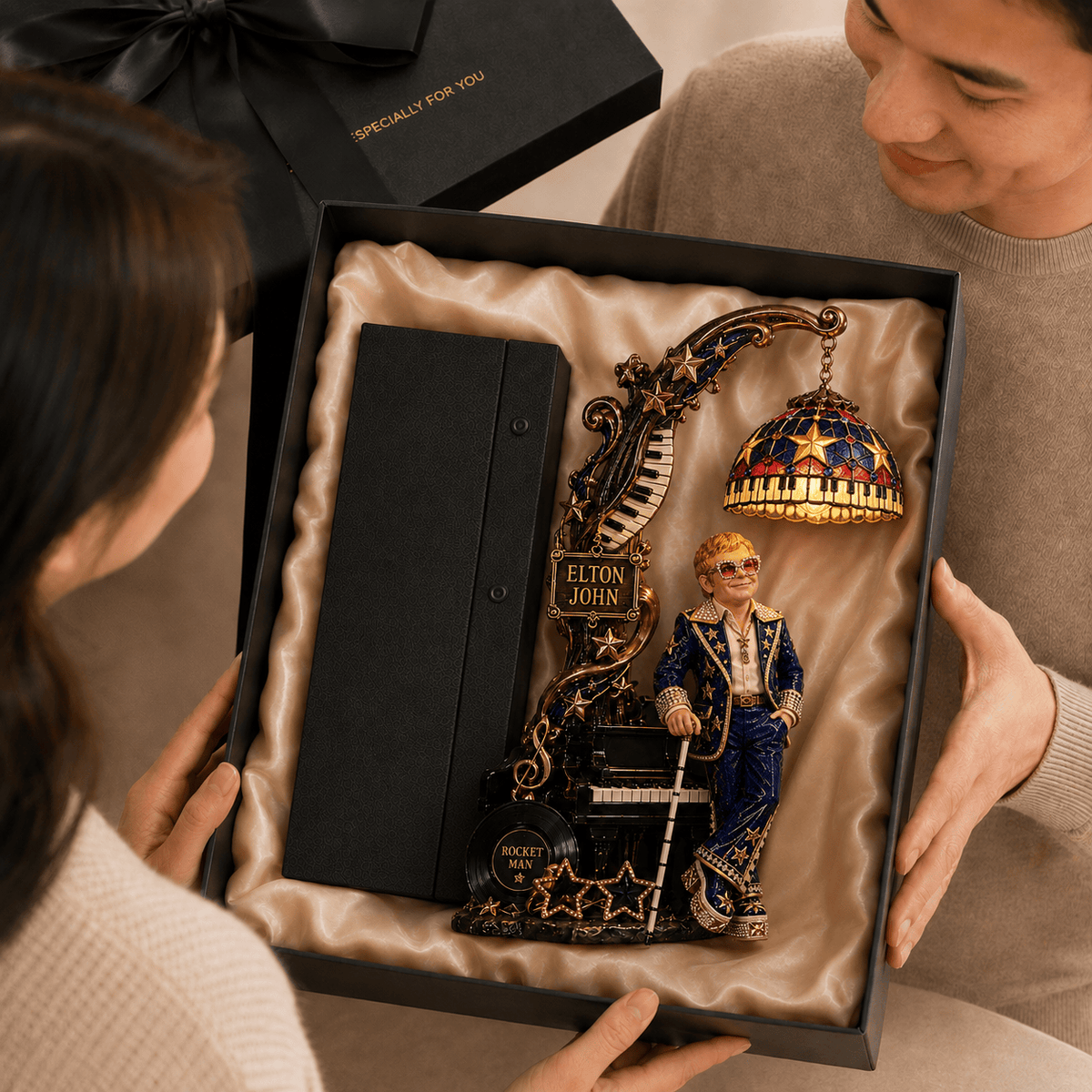 Premium ETJ Bookshelf Figurines Lamp PDL